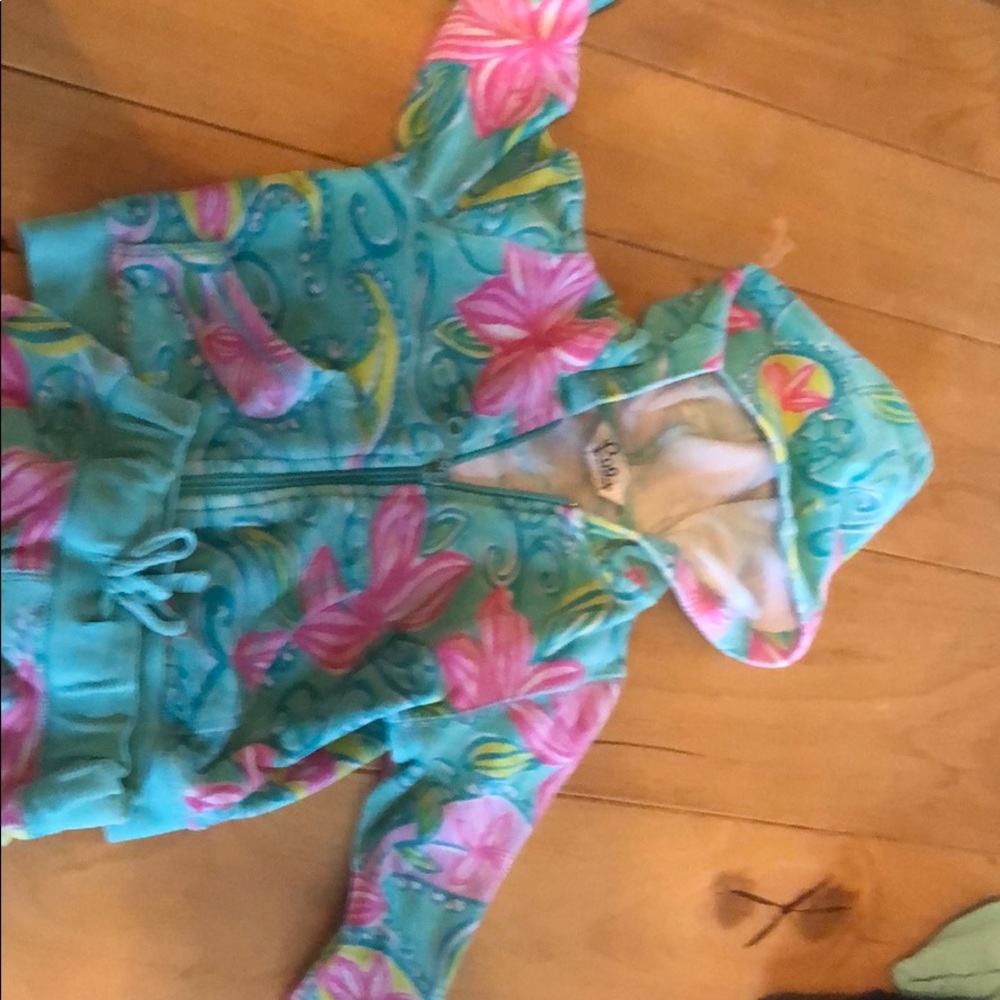 2T adorable floral-like jumpsuit